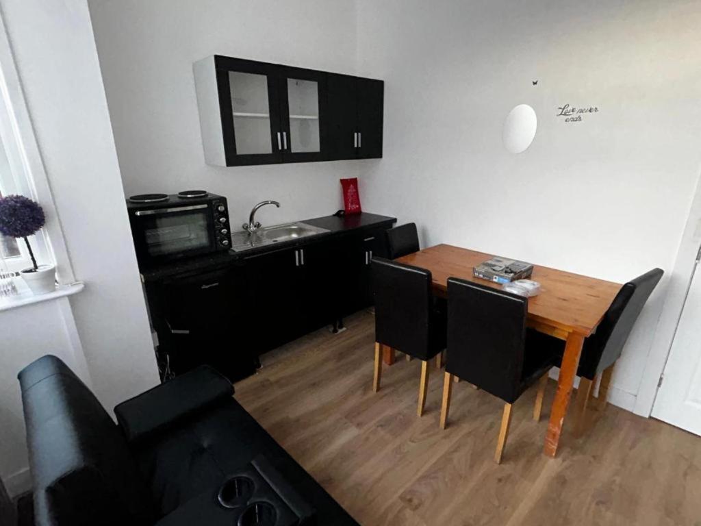 Pinnacle Hotel and Suites Formerly Jean Martyn Hotel Blackpool - Resim 6