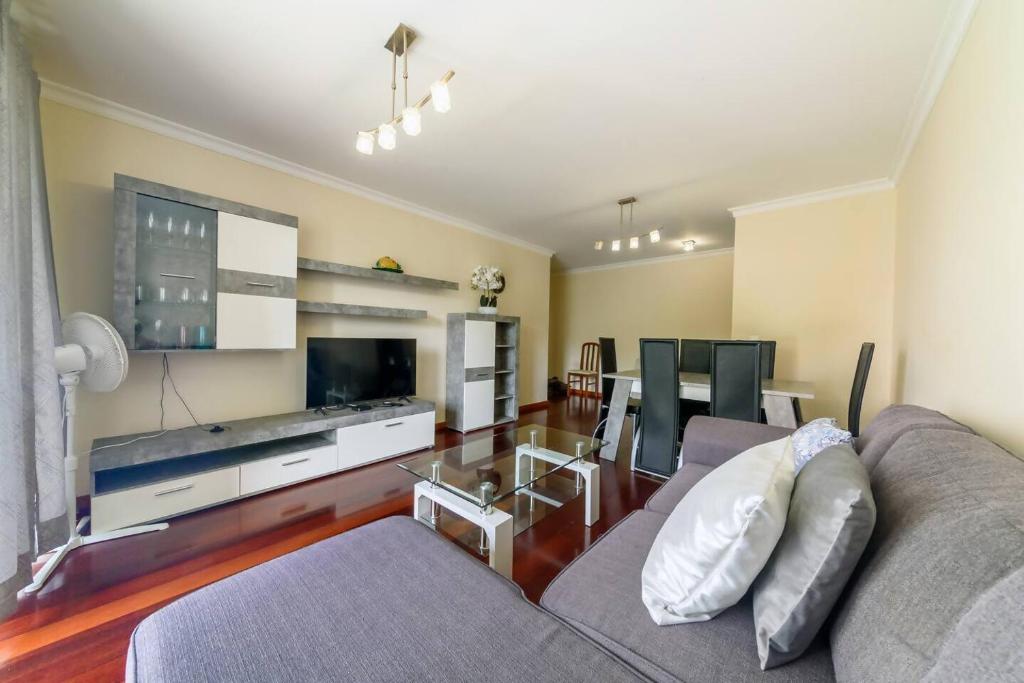 Gorete Apartment 2 by Mth