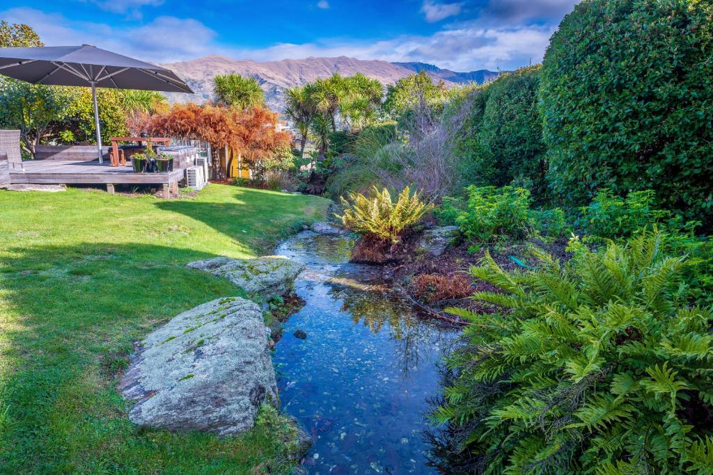 Wanaka Springs Lodge - Resim 40