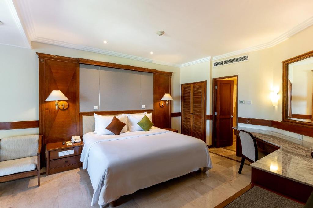 Discovery Kartika Plaza Hotel photo