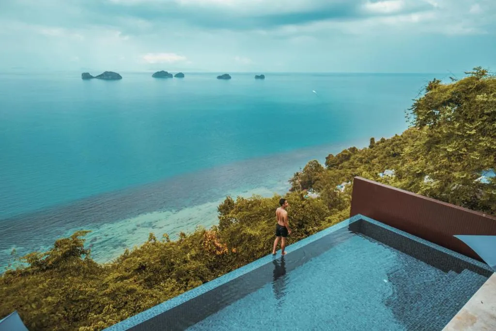 One-Bedroom Premium Villa with Ocean View and Pool
