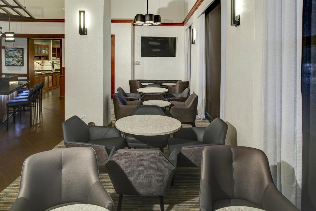 Hyatt Place Boise/Towne Square photo