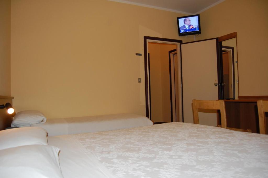 Albergo Motel Dosdè B&B - Two Connecting Rooms