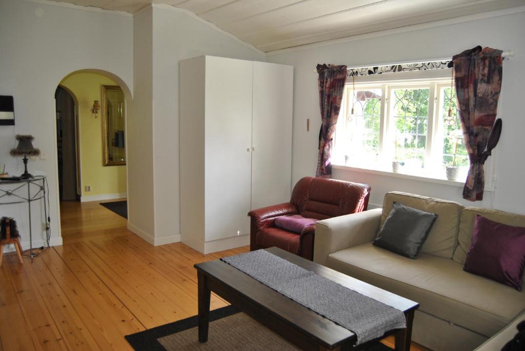 Orsastuguthyrning-Hansjö - Holiday Home