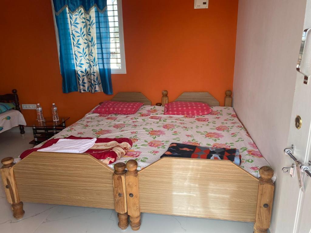 Katil atau katil-katil dalam bilik di Abhi home stay