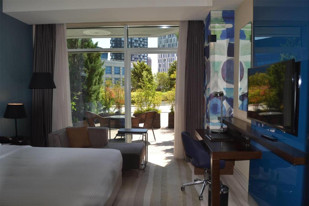 Wyndham Grand Istanbul Europe - 11