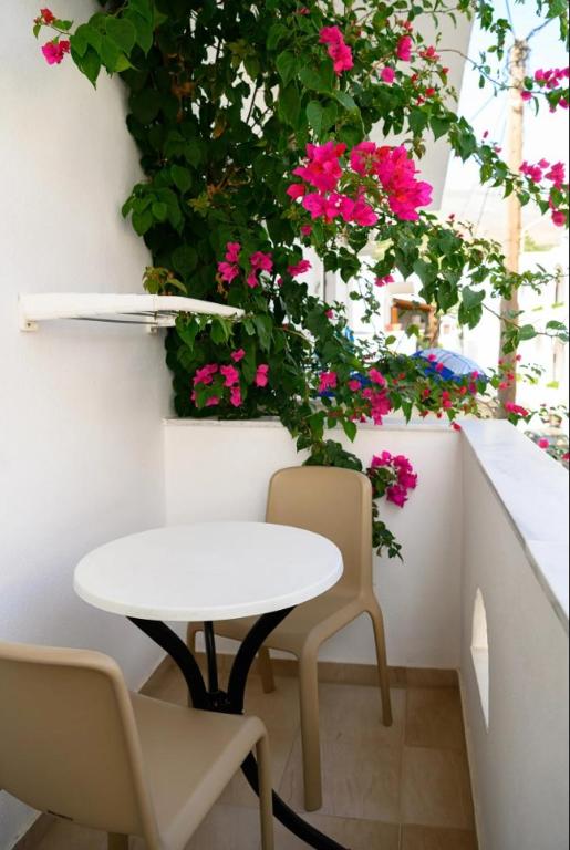 Alianthos Beach Hotel - 5