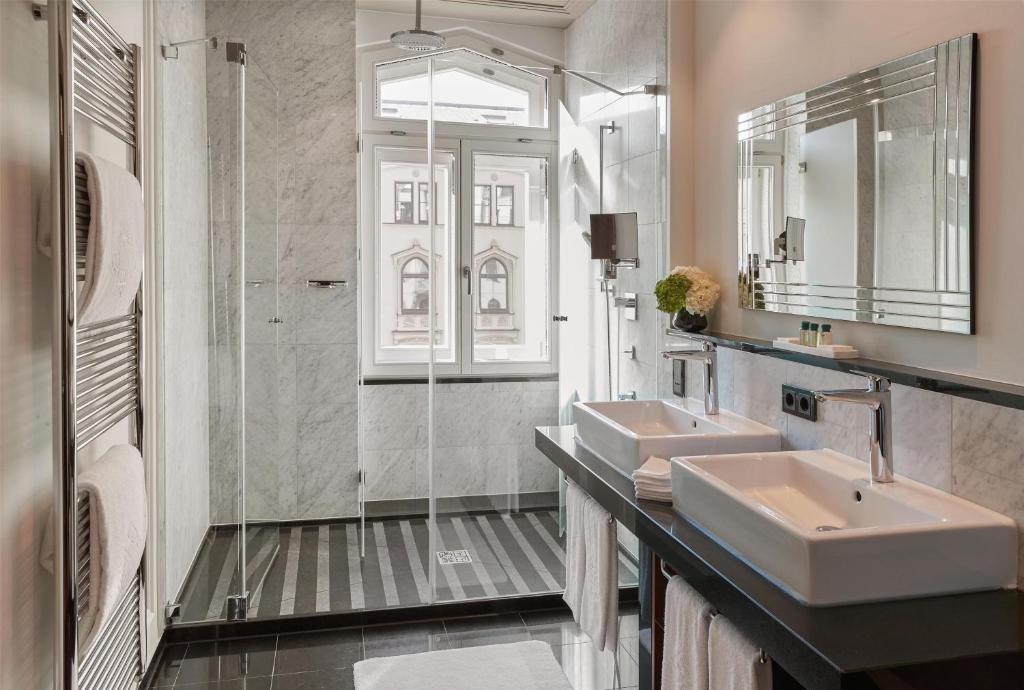 Vier Jahreszeiten Kempinski München - Resim 12