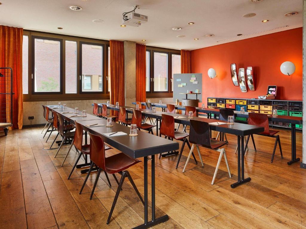 25hours Hotel Hamburg HafenCity - Resim 34