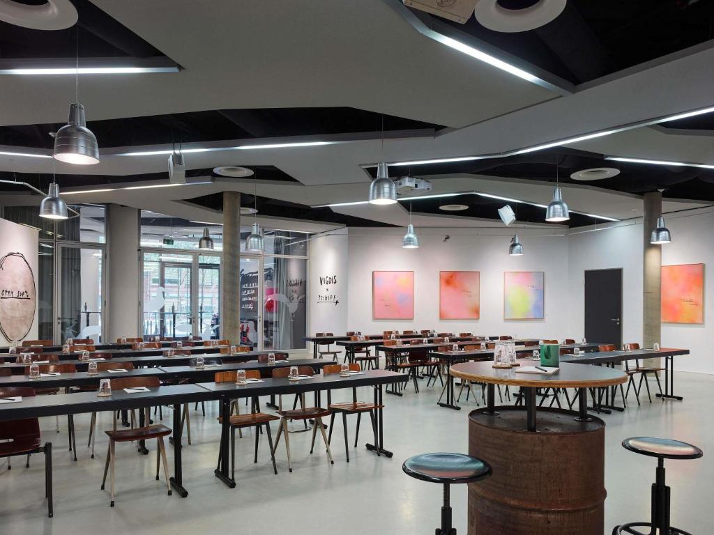 25hours Hotel Hamburg HafenCity - Resim 31