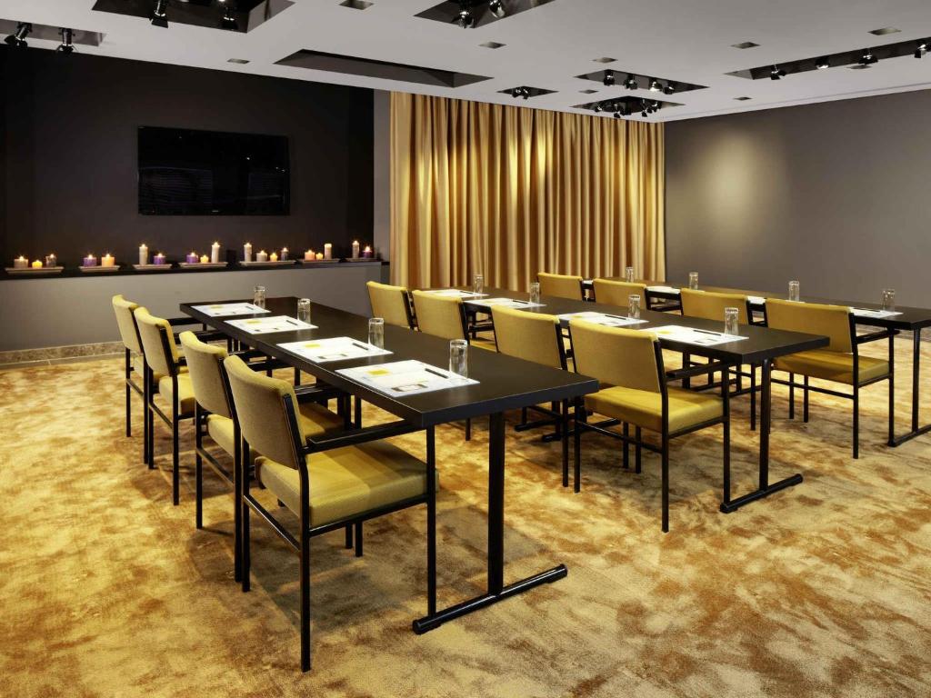 25hours Hotel The Goldman - Resim 9