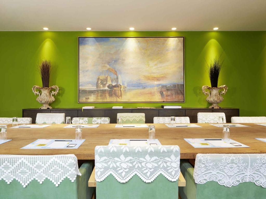 25hours Hotel The Goldman - Resim 12