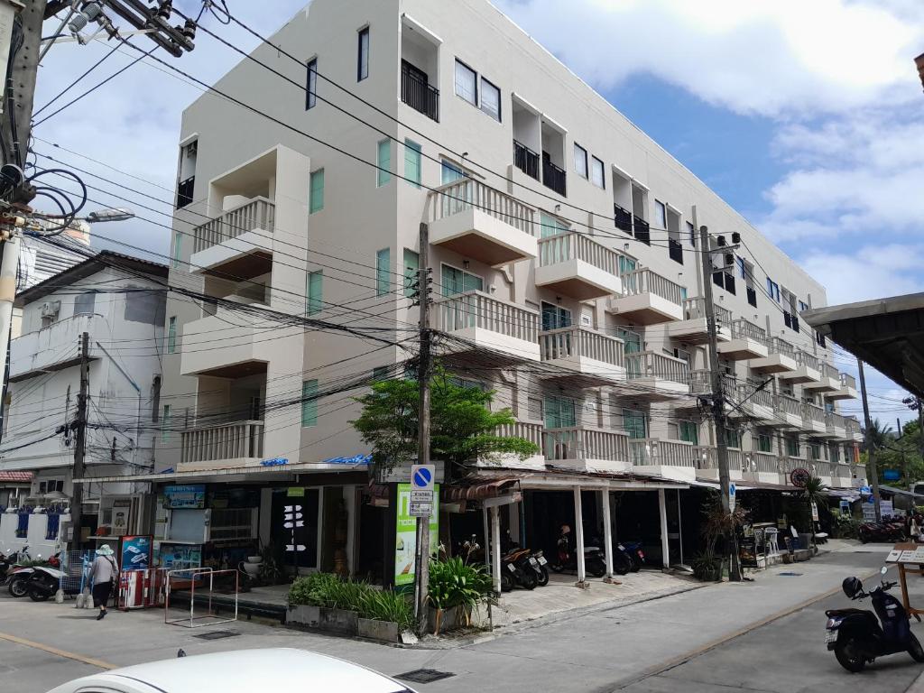 My Hotel Phuket - Resim 7