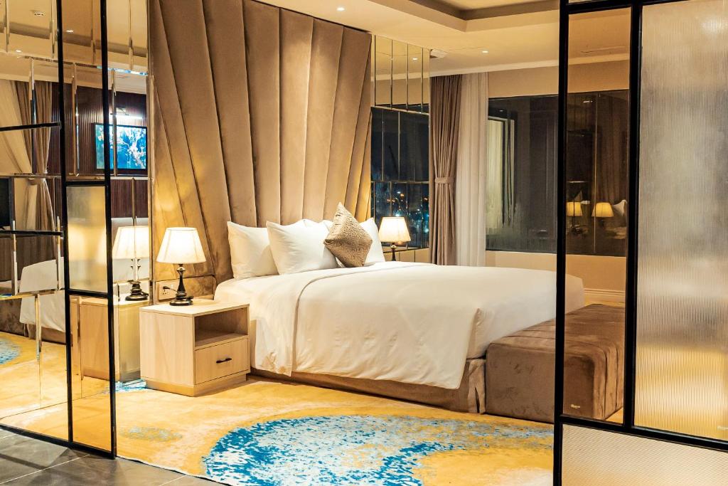Suite Có Ban Công + Xe Đưa Đón Miễn Phí Đến Trung Tâm Thành Phố