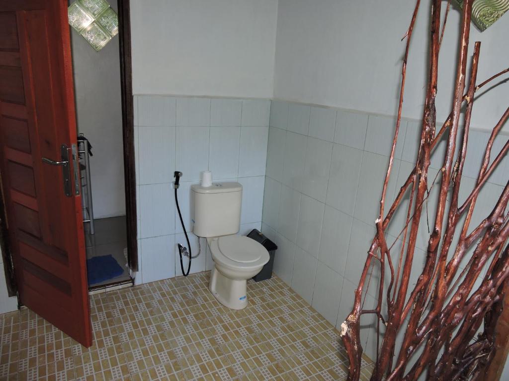 Batu Kapal Guest House & Jungle trekking - Chambre Double De Luxe Avec Balcon