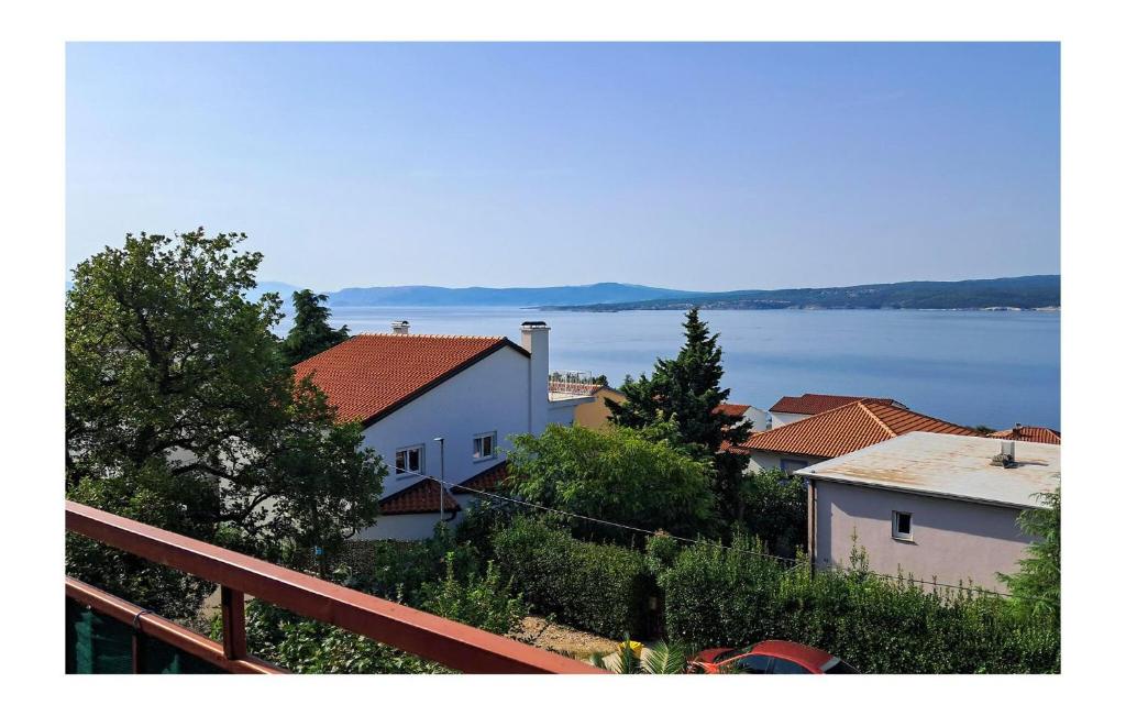 Lovely Apartment In Dramalj With House Sea View