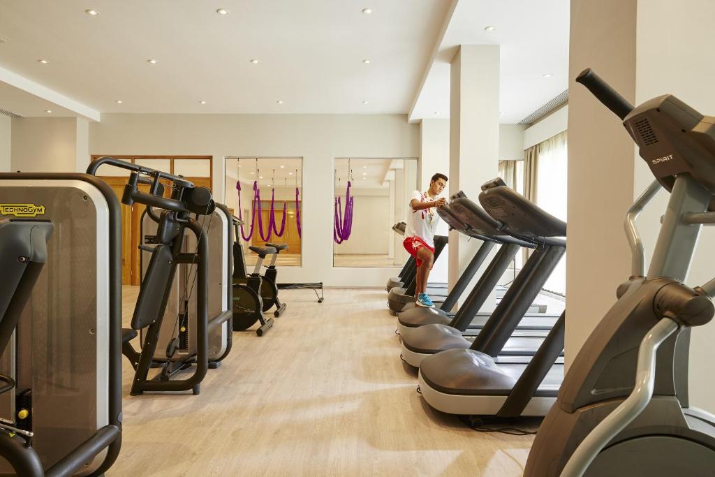 Posilňovňa alebo fitness centrum v ubytovaní MarBella, Mar-Bella Collection