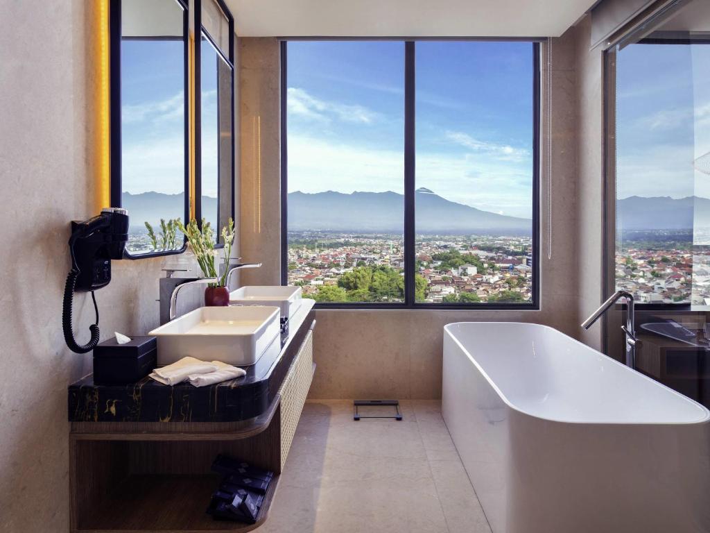 Grand Mercure Malang - 9