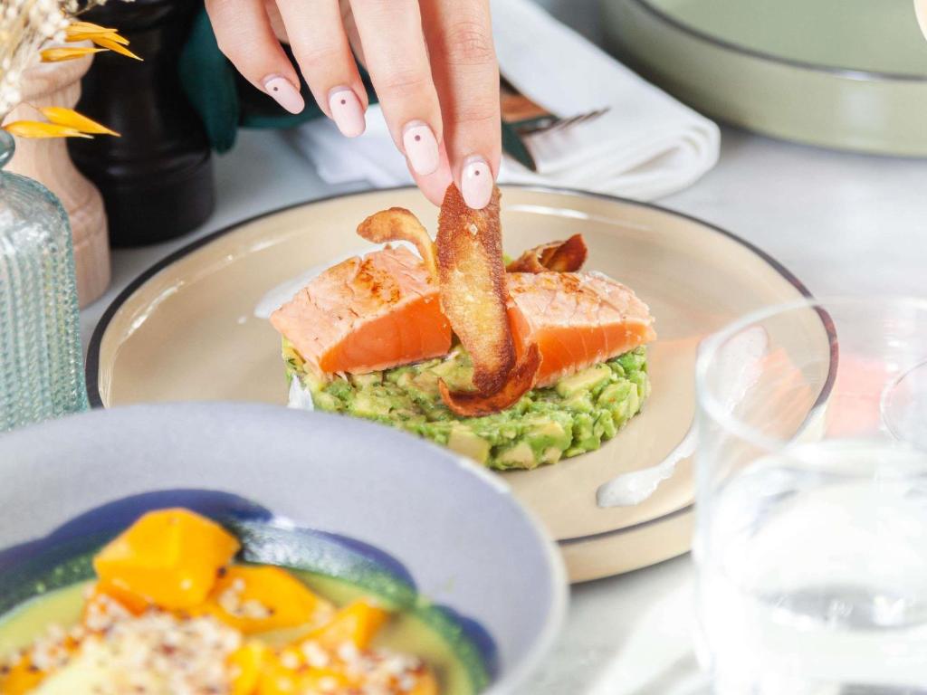 Novotel Paris 20 Belleville - Resim 45