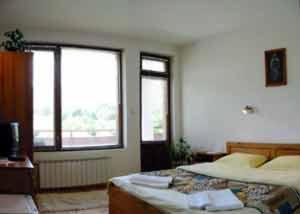 Postel nebo postele na pokoji v ubytování Rahoff hotel