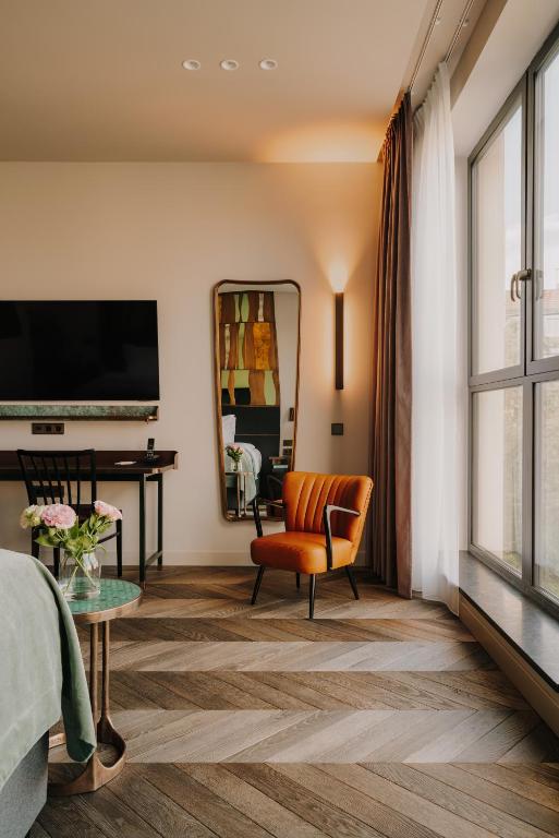 The Cyrus Hotel - Resim 8