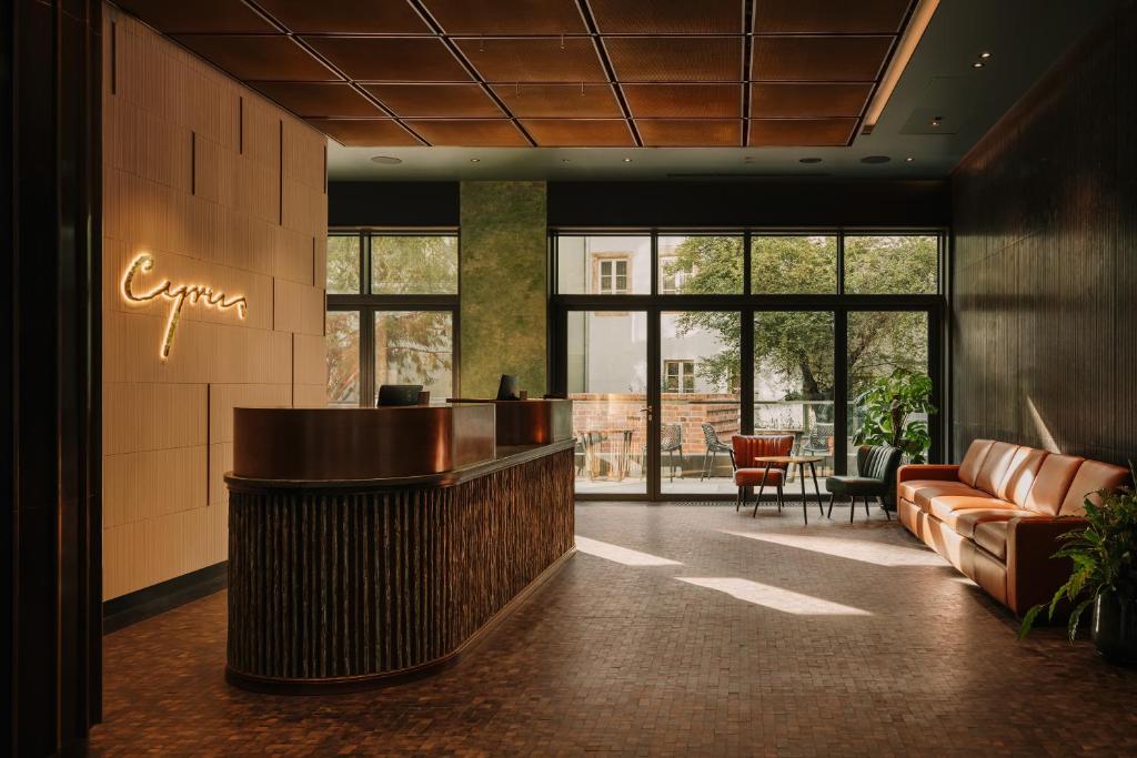 The Cyrus Hotel - Resim 20