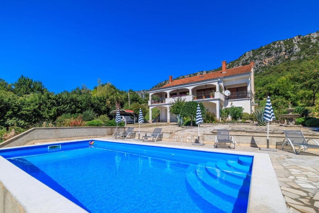 Πισίνα στο ή κοντά στο Apartment Agava