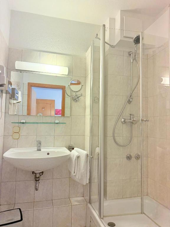 Hotel Alt Oesselse - Resim 9