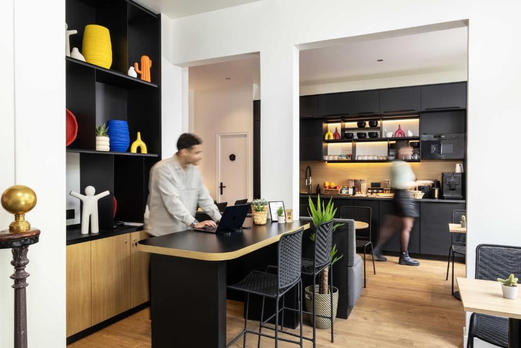 Hôtel Korner Châtelet - Resim 4