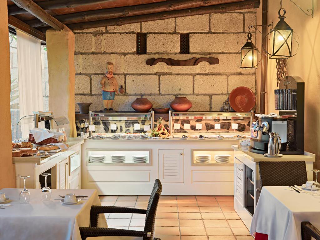 Kuchyňa alebo kuchynka v ubytovaní Hotel Rural Finca Salamanca