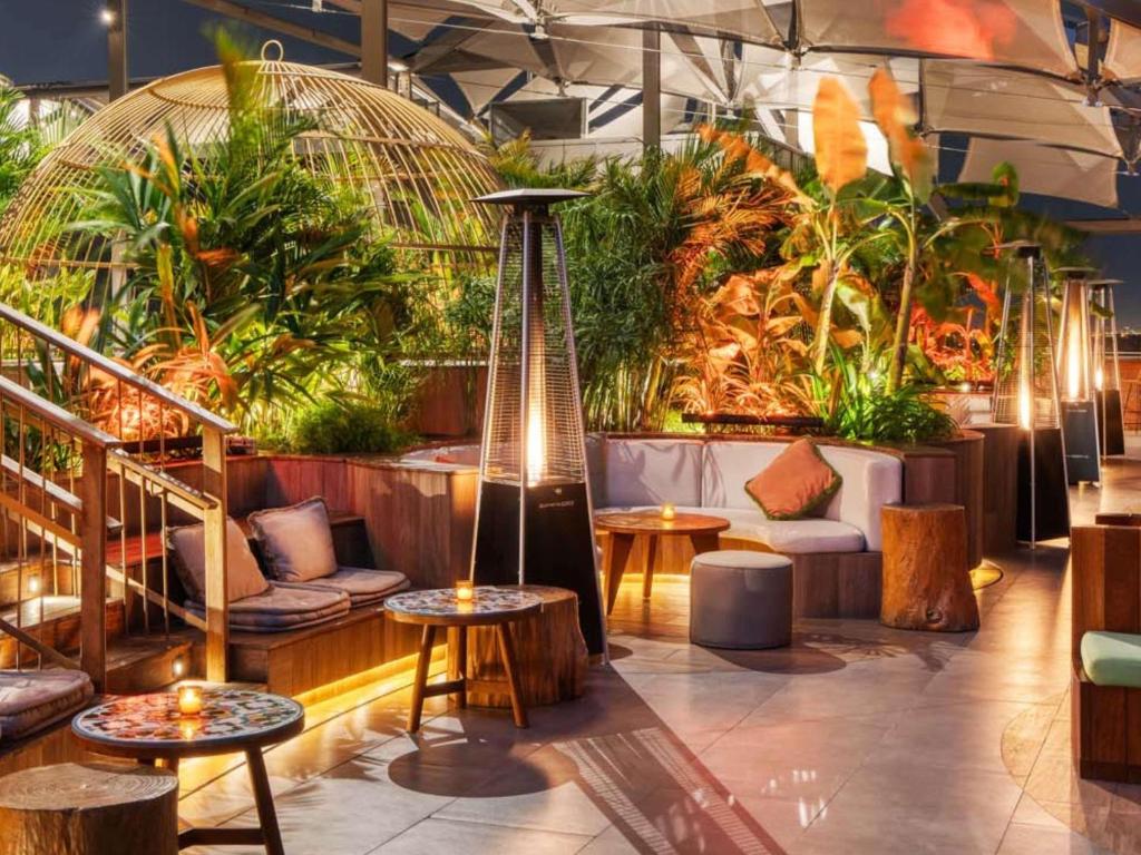 Afbeelding uit fotogalerij van 25hours Hotel Dubai One Central in Dubai