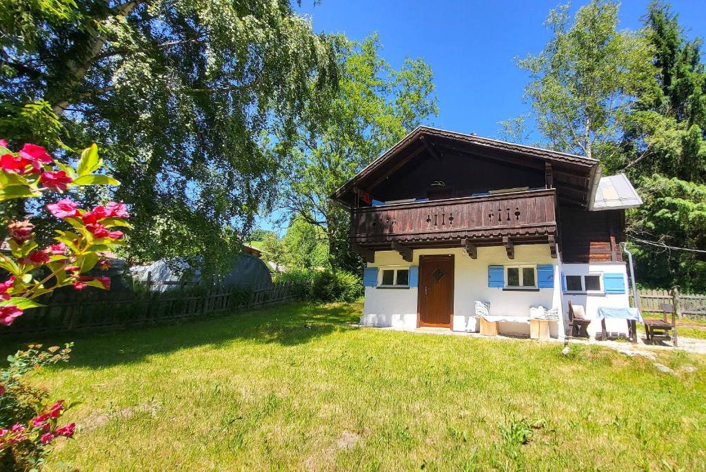 Κήπος έξω από το Almliesl RAUR-738