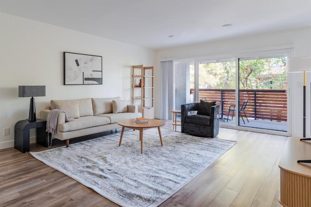 Φωτογραφία από το άλμπουμ του Blueground Cupertino pool nr Memorial Park SFO-1974 σε Cupertino