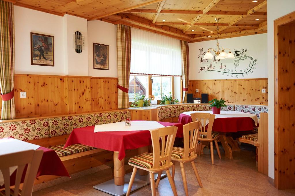 Posedenie v ubytovaní Frühstückspension Klockhof