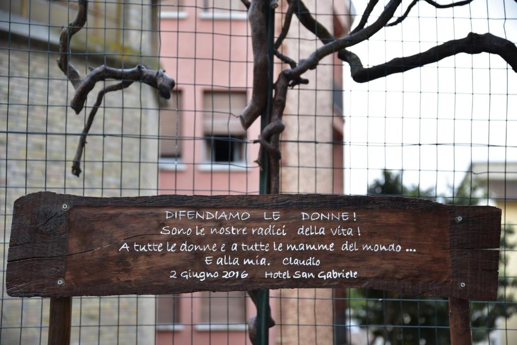 Certifikát, hodnocení, plakát nebo jiný dokument vystavený v ubytování San Gabriele