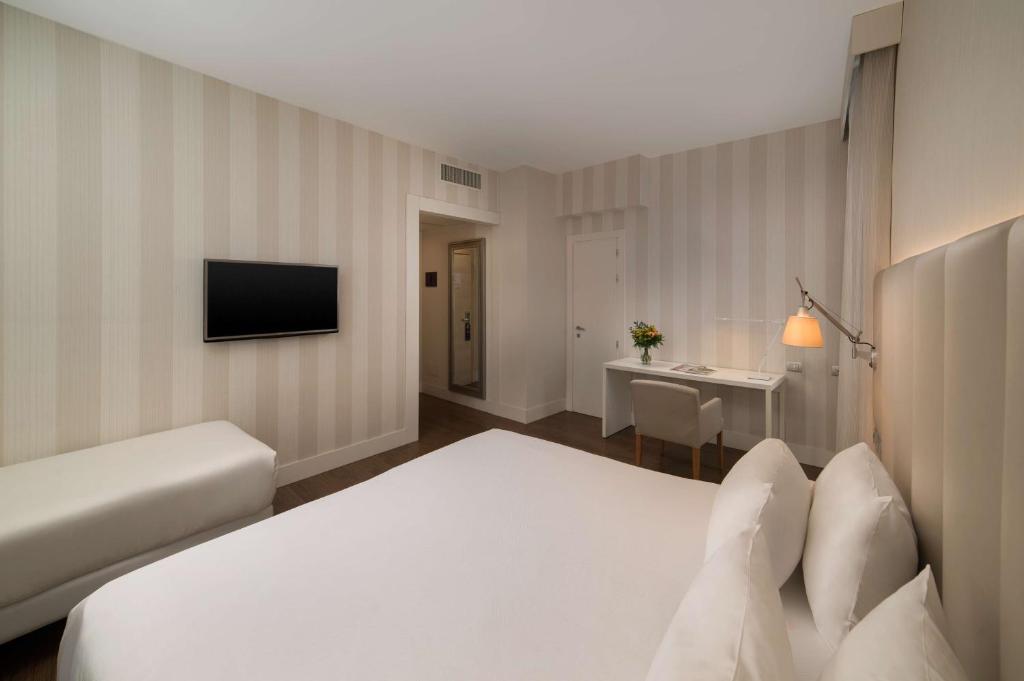 NH Genova Centro - Resim 12