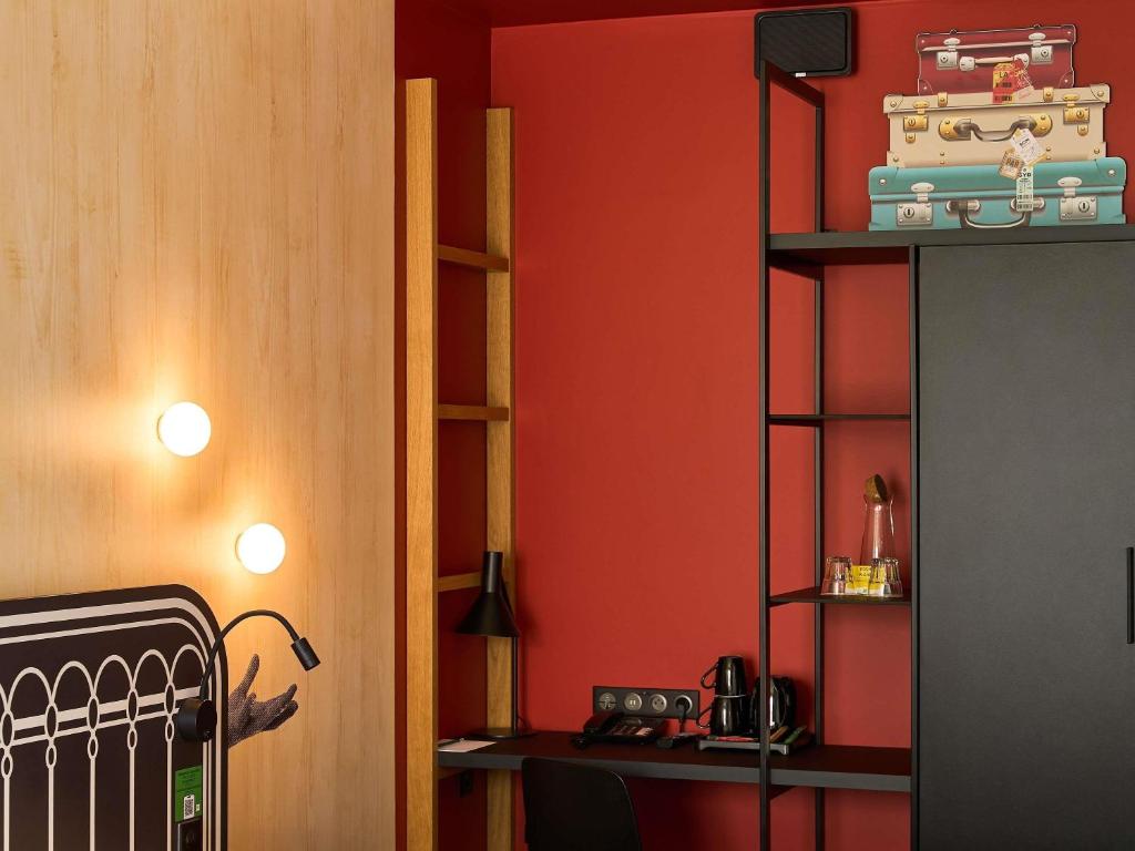 ibis Styles Szczecin Stare Miasto - Chambre Standard Avec 1 Lit Double Et 1 Lit Simple