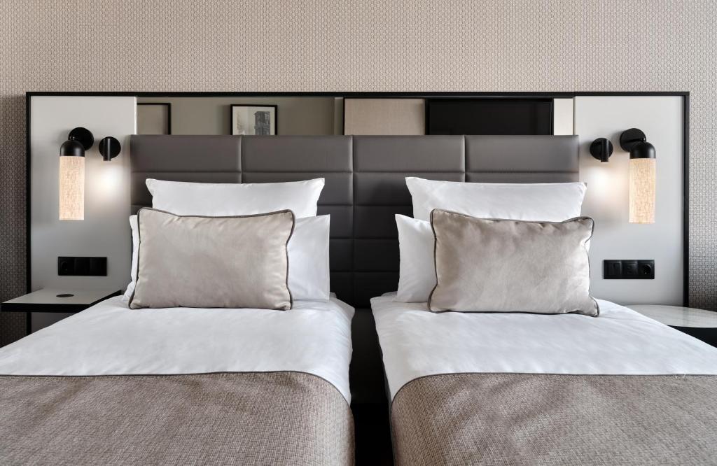 Leonardo Royal Hotel Warsaw - Resim 3