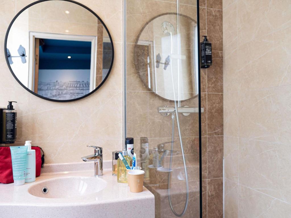 Ibis Styles Paris Batignolles - Resim 32