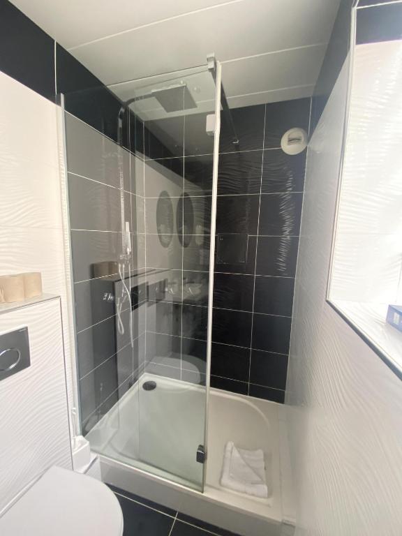 Ibis Styles Paris Batignolles - Resim 21