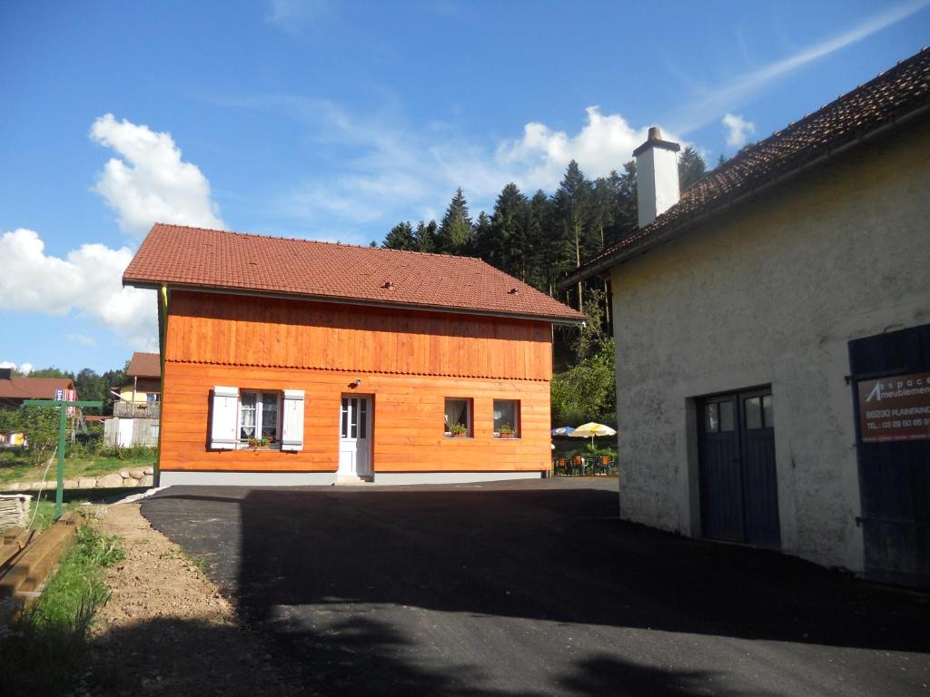 Gîtes du Saut des Cuves - Apartamento - Nivel Dividido