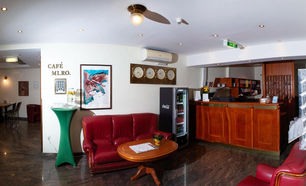 Suite Hotel 900 m zur Oper - Resim 10