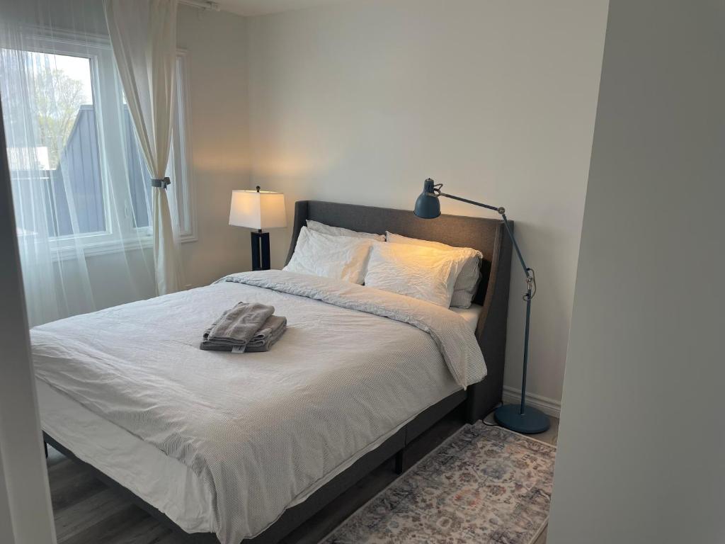 Bentley Commons Fallsview - Luxury 4 Bedroom 4 Bath Townhouse - Resim 21