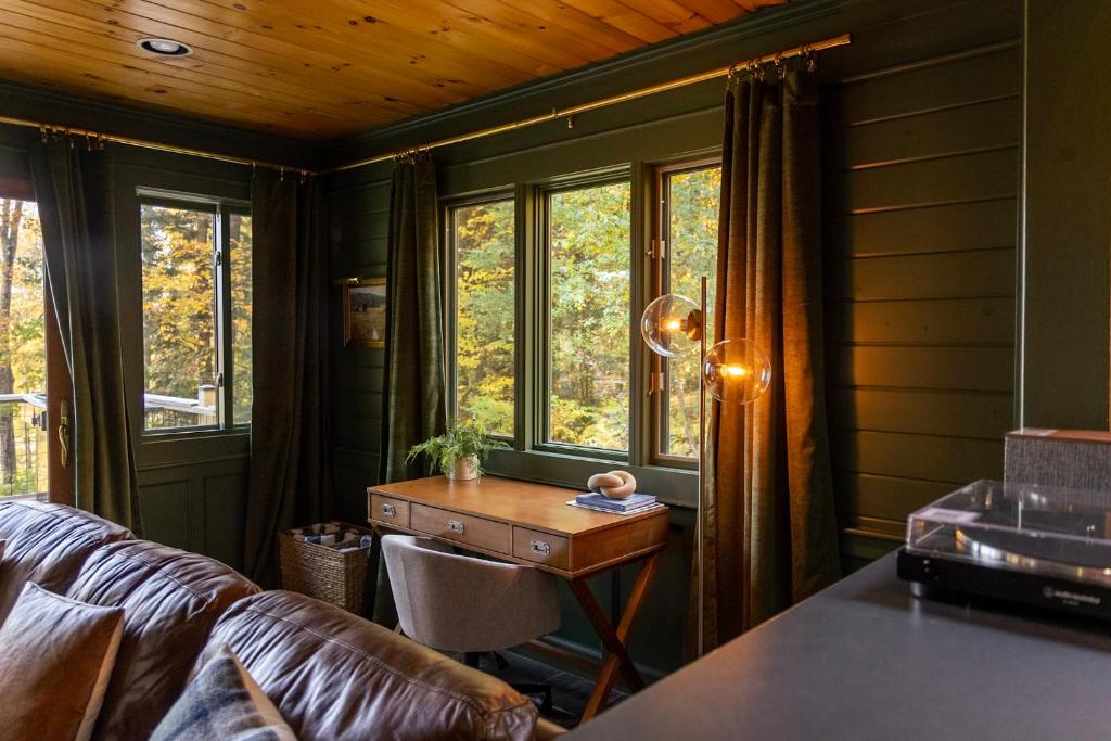 Φωτογραφία από το άλμπουμ του River Ridge Cabin, in the heart of Vermont σε Morristown
