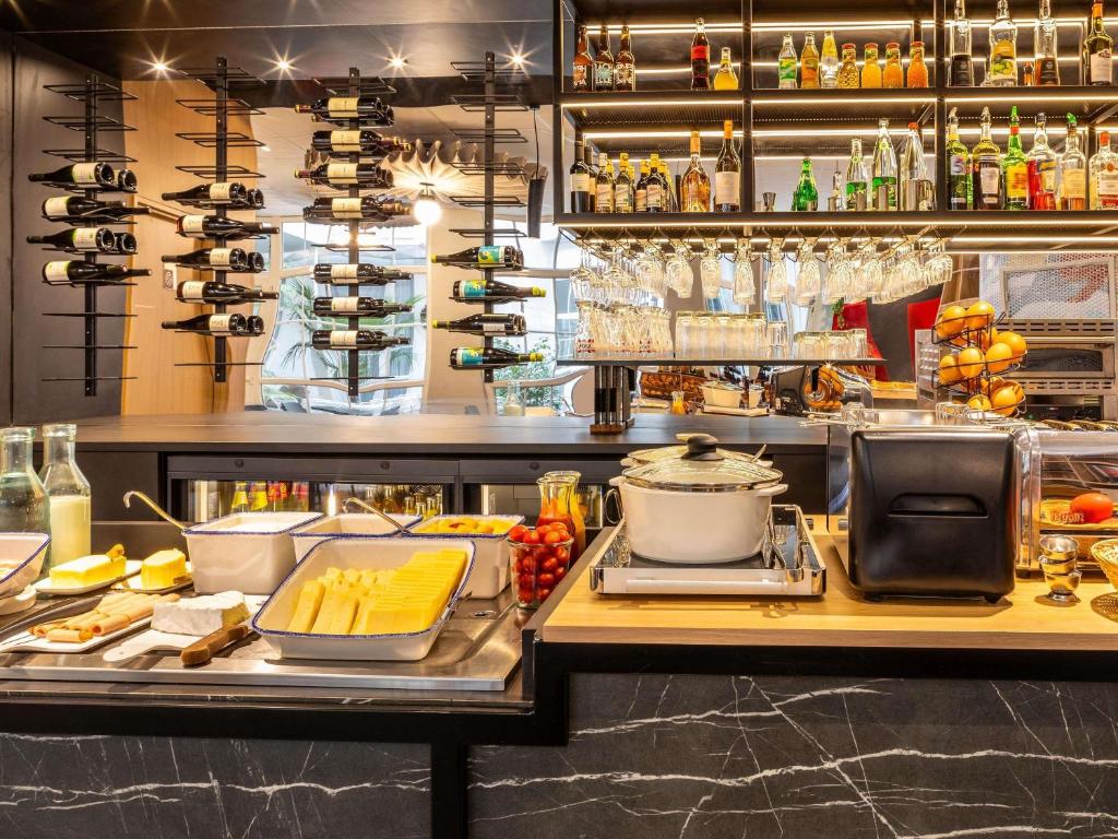 ibis Paris Ornano Montmartre Nord 18ème - Resim 23