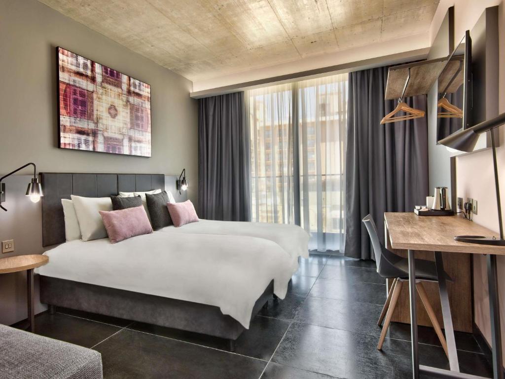 Number 11 St Julian's Malta - Handwritten Collection - 16