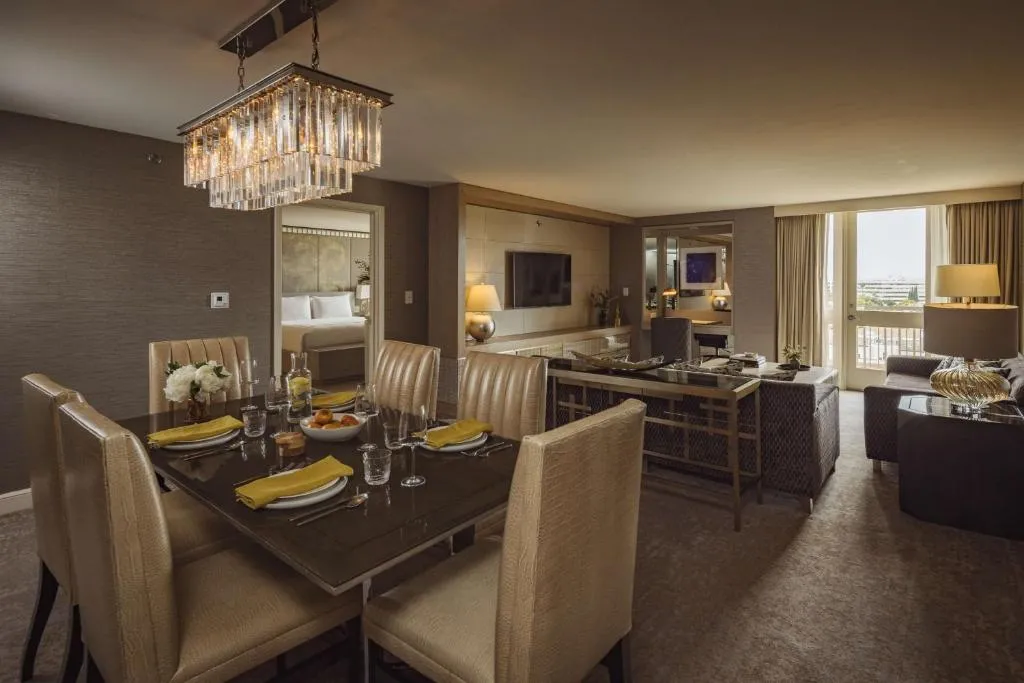 Grand Heritage Suite