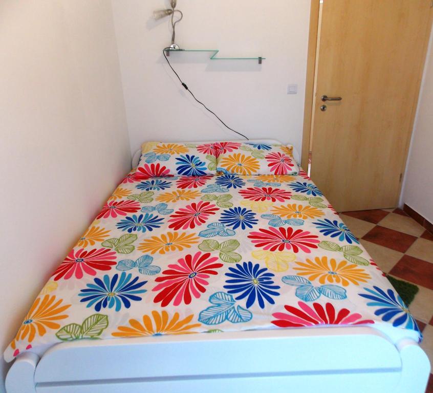Posteľ alebo postele v izbe v ubytovaní Apartments Lalić