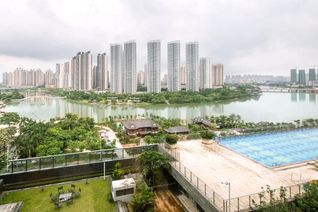 Πισίνα στο ή κοντά στο Huizhou Faithland Atin Hotel