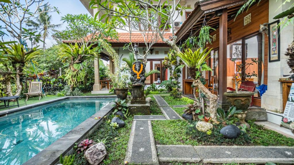 Bazén v ubytování Uma Loris Ubud nebo v jeho okolí